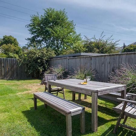 Lavender Country Cottage - Arrowtown Holiday Home Bagian luar foto