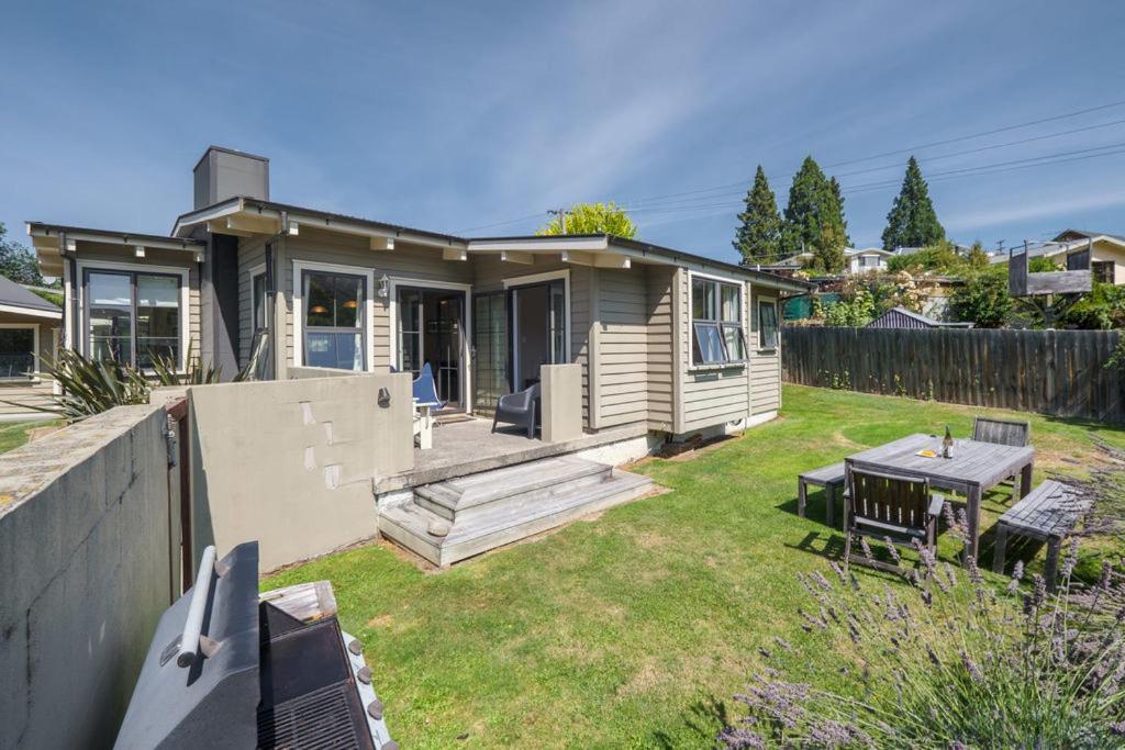 Lavender Country Cottage - Arrowtown Holiday Home Bagian luar foto