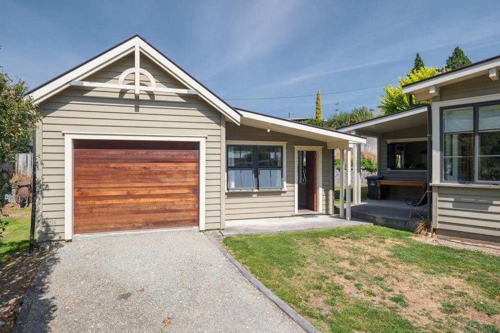 Lavender Country Cottage - Arrowtown Holiday Home Bagian luar foto
